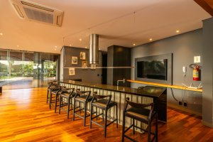 Apartamento com 145m², 2 dormitórios, 2 suítes, 3 vagas, Petrópolis em Porto Alegre