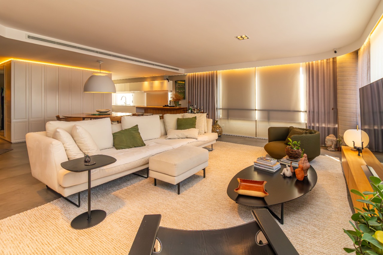Apartamento com 145m², 2 dormitórios, 2 suítes, 3 vagas, Petrópolis em Porto Alegre