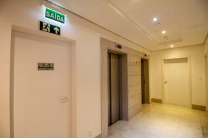 Salas/Conjuntos com 62m², 2 vagas, Floresta em Porto Alegre